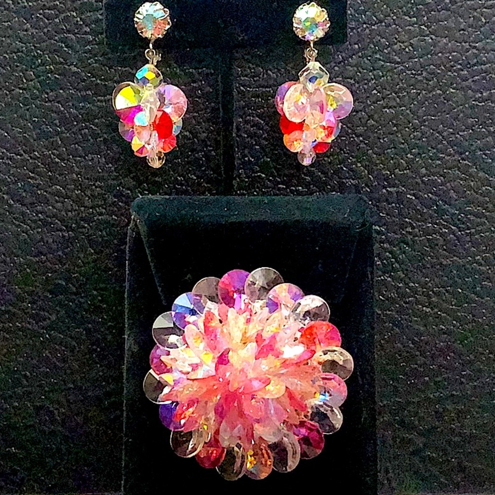 VENDOME BROACH & EARRINGS PINK & CLEAR AURORA BOREALIS CRYSTALS SILVER VINTAGE